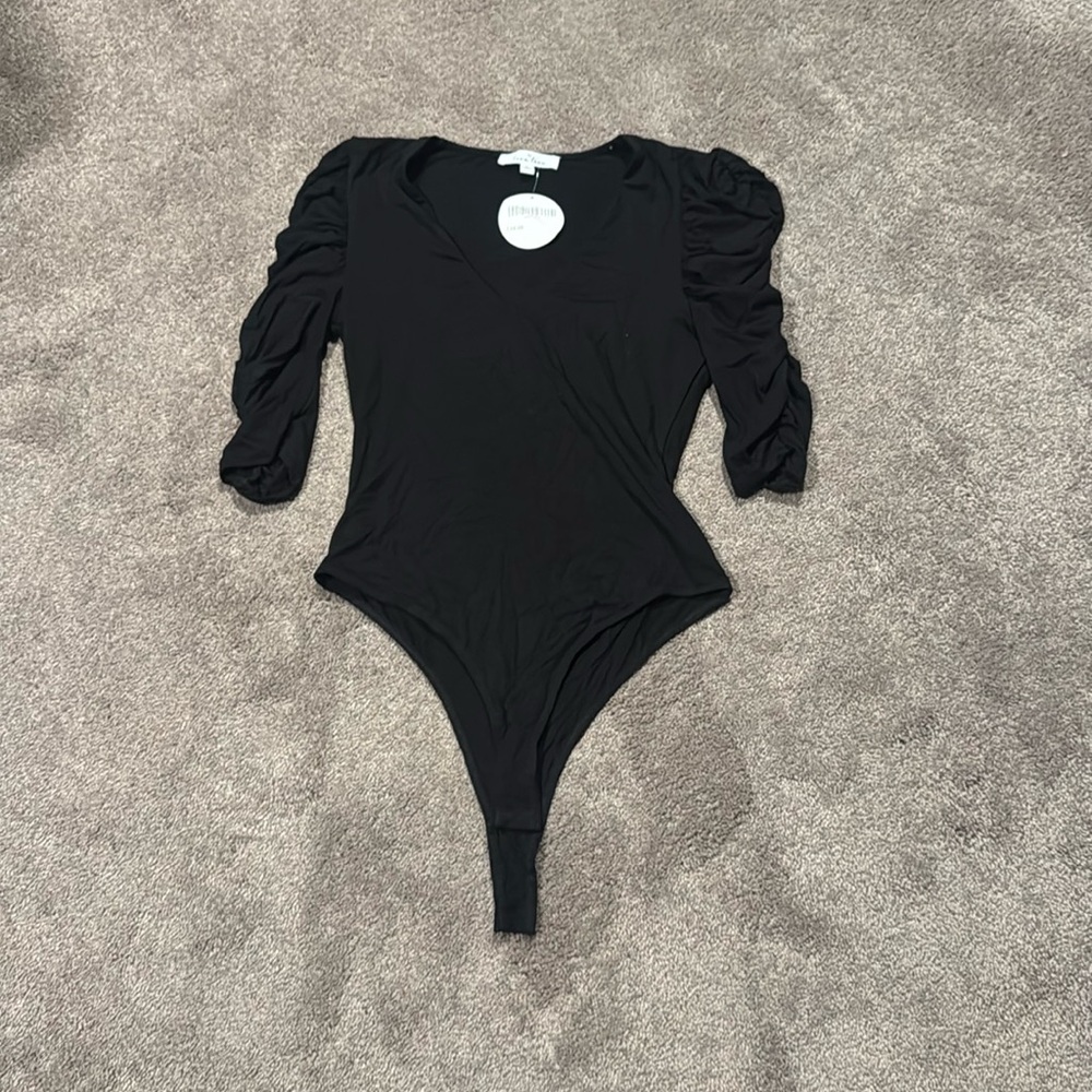 Love Tree Chloe V-Neck Bodysuit SIZE L